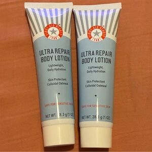2 FIRST AID BEAUTY Ultra Repair Body Lotion